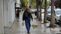 El viento fuerte, con chaparrones y tormenta, llegará a Cipolletti. El viento fuerte, con chaparrones y tormenta, llegará a Cipolletti.