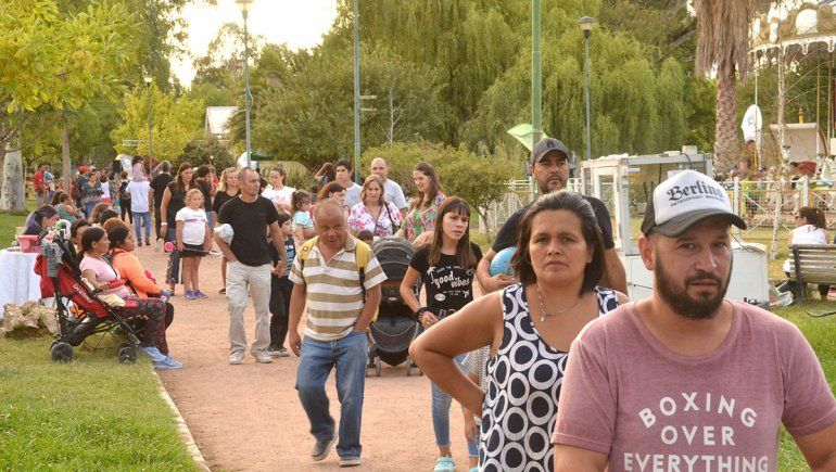 Multitudinaria concurrencia al Verano Cultural