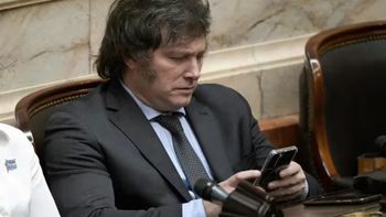 milei cruzo a la uba: salamines, hipocritas y mentirosos