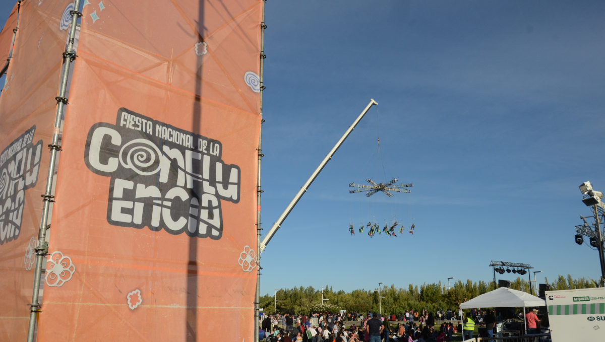 Cómo es el paquete turístico con el que venden la Fiesta de la Confluencia en Argentina y el exterior