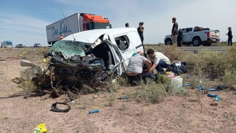 Violento choque frontal, vuelcos y heridos en la ruta 151: qué se sabe