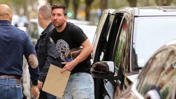 en medio de rumores de infidelidad, messi y antonela regresaron a barcelona en medio de rumores de infidelidad, messi y antonela regresaron a barcelona