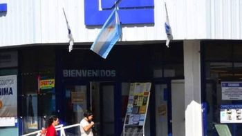 Una imagen de la sede de La Anónima donde se produjo el hecho que alteró la calma de los clientes.