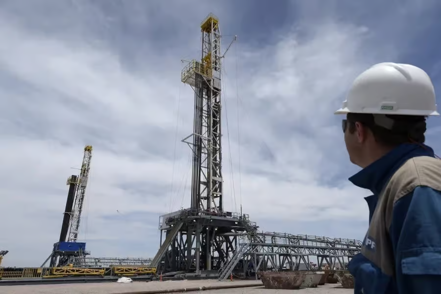 El sector energético, con proyectos como Vaca Muerta, genera el 42% de las ofertas laborales para ingenieros. El déficit es crítico.