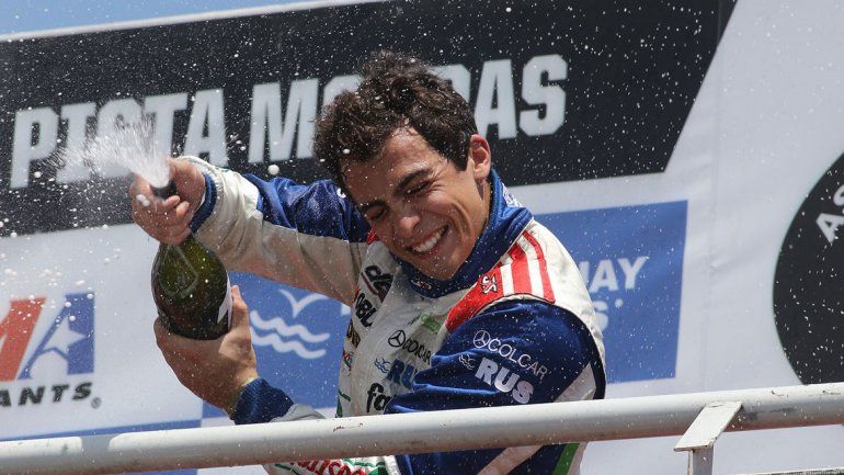 Nefa feliz. Dio el primer paso en el camino de retorno al mundo teceísta.
