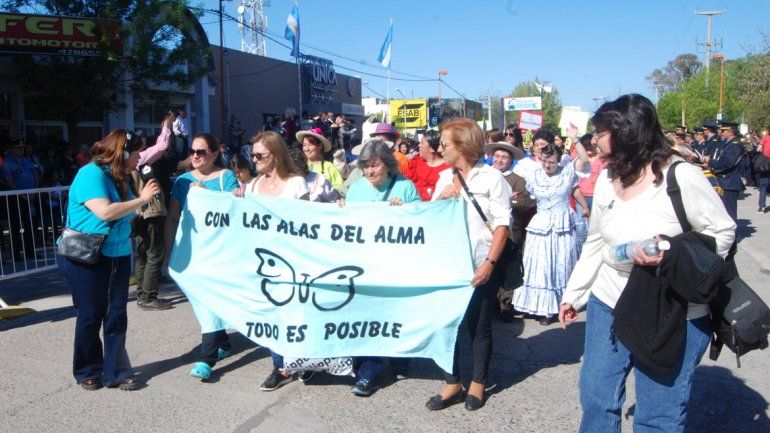 Miles de cipoleños salieron a la calle a celebrar el cumple de la ciudad