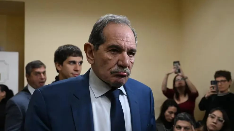 El ex gobernador Alperovich, con prisión domiciliaria, tuvo que ser intervenido quirúrgicamente. | LMCipolletti.com El ex gobernador Alperovich, con prisión domiciliaria, tuvo que ser intervenido quirúrgicamente.