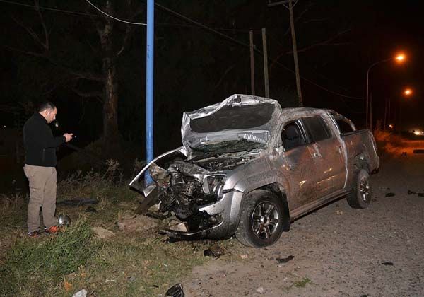 Violento choque en Stefenelli dejó tres heridos graves