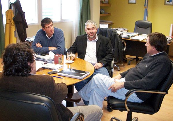 Weretilneck tomó distancia del radicalismo provincial