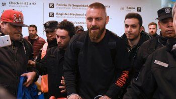 de rossi llego a argentina para sumarse a boca