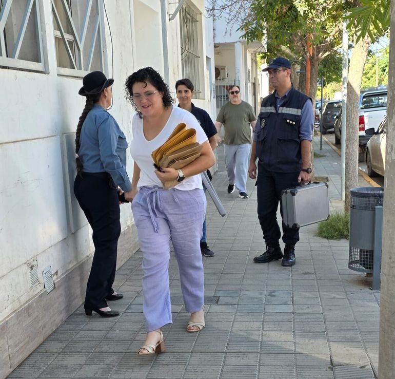 El procedimiento lo encabeza la fiscal Judith Saccomandi. 