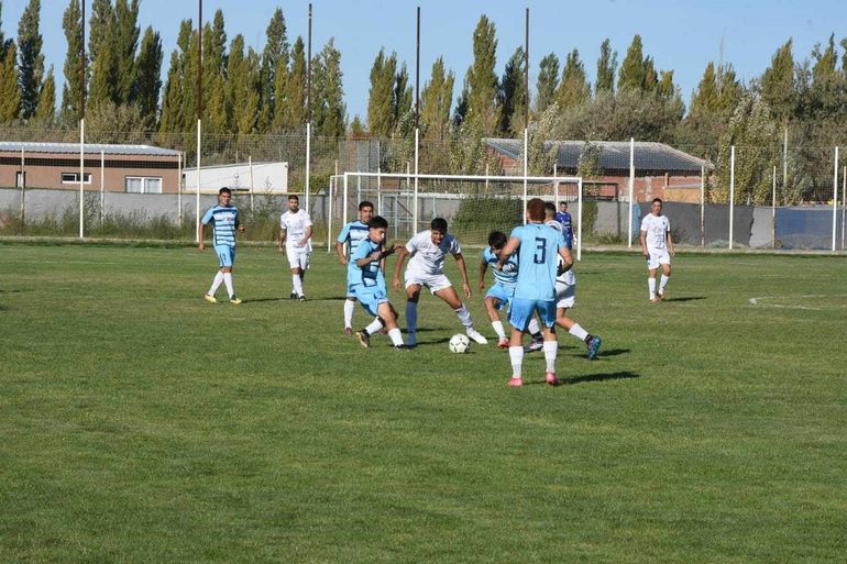 La Amistad-Atlético Regina, el partido de la fecha de la Liga Confluencia en fotos