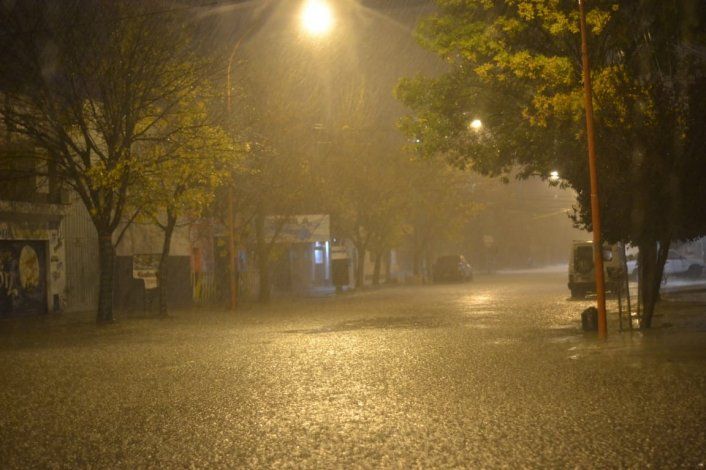 Continúa el temporal de lluvia en la región y se extendería hasta la madrugada