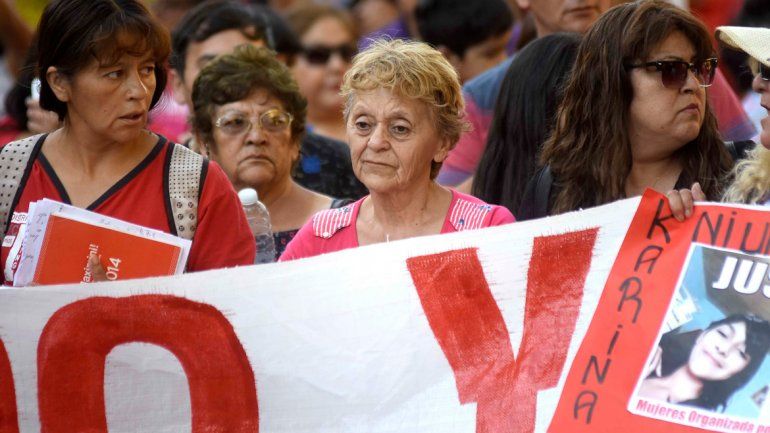 Marcha por el femicidio de Karina y Valentina en Neuquén