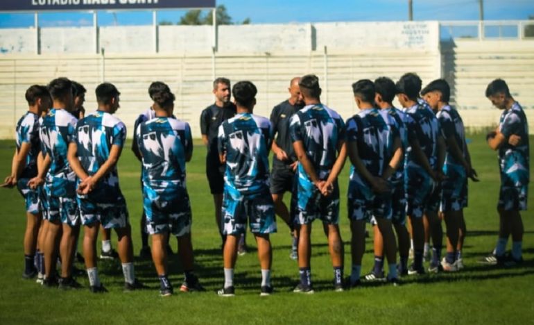 Otro más: quinto técnico echado en la zona 1 del Federal A