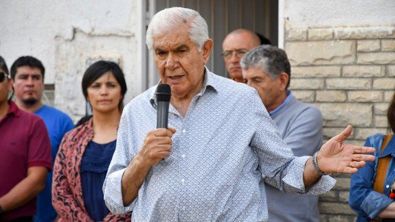 Petroleros levantó el paro pero amenaza con medidas 
