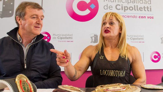 La Locomotora Oliveras destrozó a Tortoriello