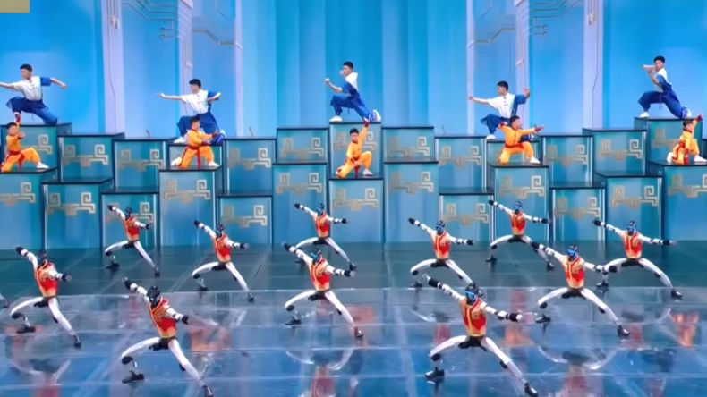 &nbsp;La impresionante exhibición de artes marciales de los robots en el marco de los festejos por el Año Nuevo lunar en China.