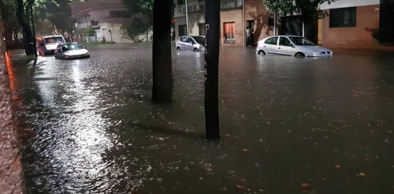 El objetivo de este sistema es mejorar la prevención y la respuesta ante emergencias mediante avisos automáticos.