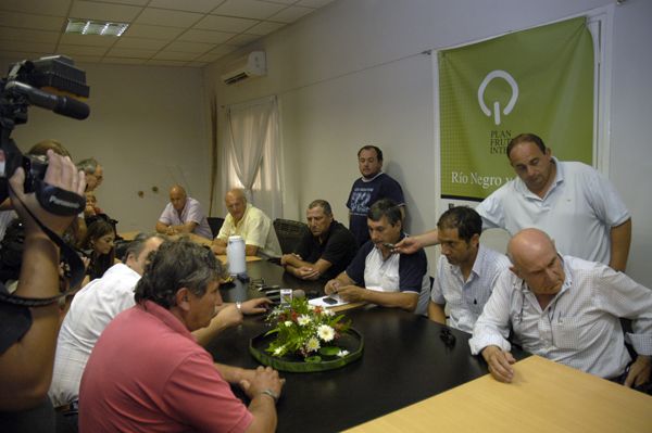 El martes los productores realizarán un “tractorazo”