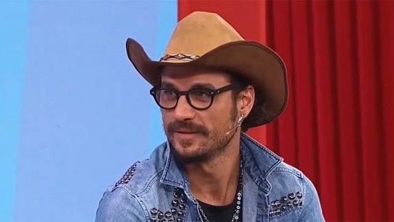 El video de Daniel Osvaldo besando a una mujer que no es Gianinna