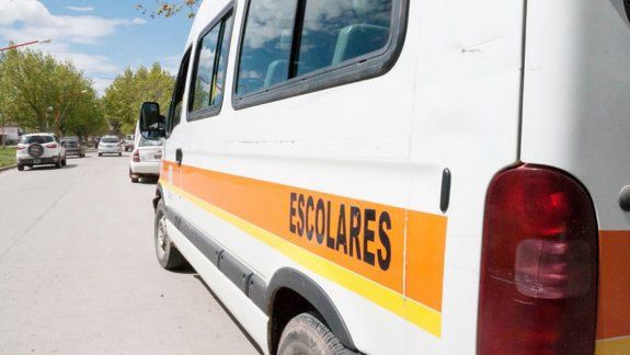 En Cipolletti, una sola empresa tiene a su cargo el transporte del 95% de los alumnos de escuelas rurales y especiales.&nbsp;