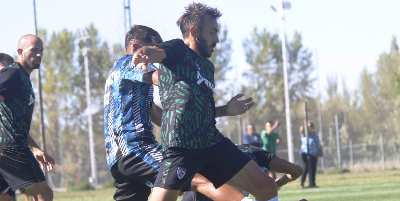 Cipolletti venció a Deportivo Rincón.