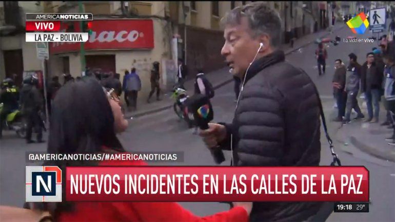 Agredieron en vivo al periodista Rolando Graña en Bolivia