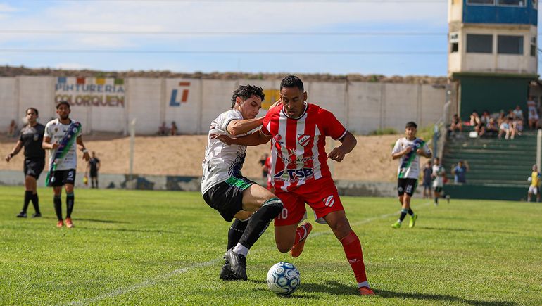Regional Amateur: hubo partidazos por la tercera fecha y favoritos que se perfilan