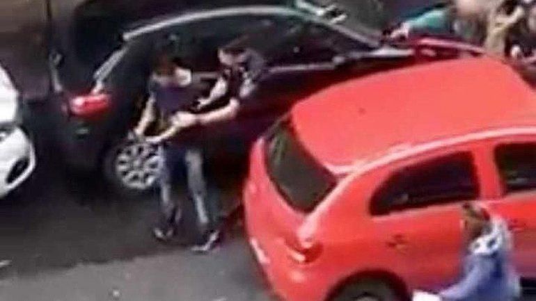 La Policía confundió al ladrón con un efectivo de civil y se les escapó