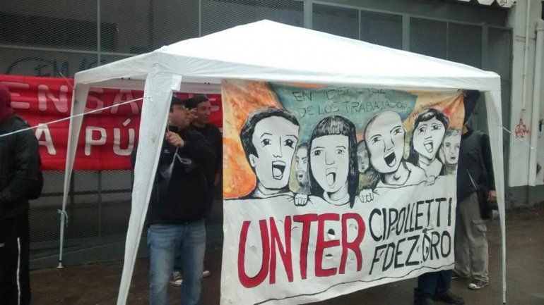 Unter advierte que faltan vacantes  en el Nivel Inicial