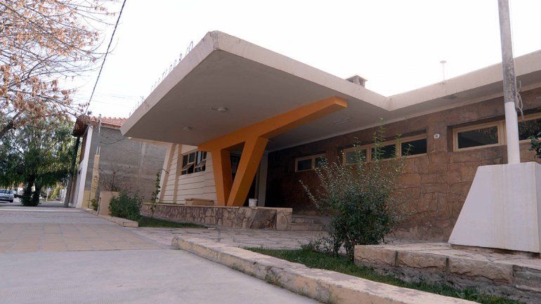 Adolescentes de 12 años matan y empalan a un perro en Centenario