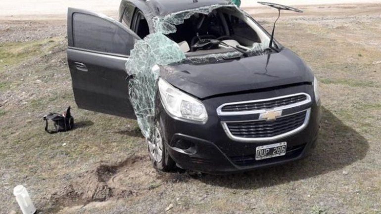 Ingresó sin mirar a la Ruta 151, provocó un vuelco y se dio a la fuga