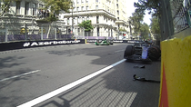 Franco Colapinto le pegó de lleno al muro con el lateral izquierdo del Williams / Foto @F1