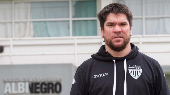 Rubio, el DT de la primera experiencia nacional del básquet de Cipo.&nbsp;