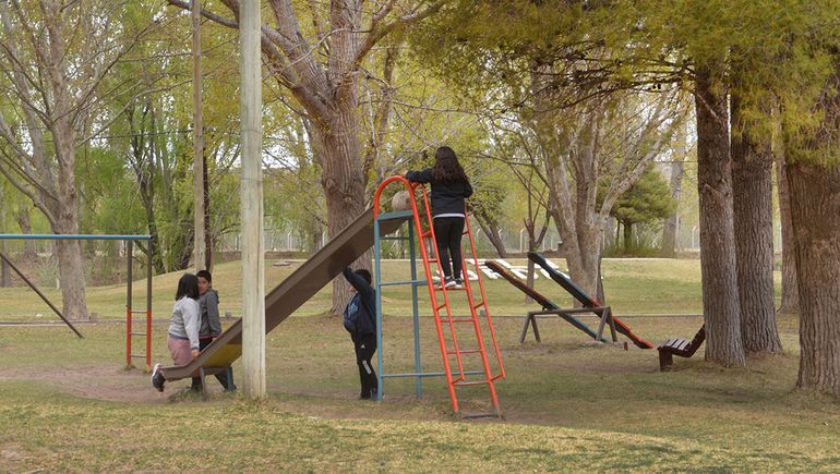 Tras el viento y el frío, días de primavera en Cipolletti