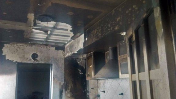 Se les incendió la casa mientras dormían y se salvaron de milagro