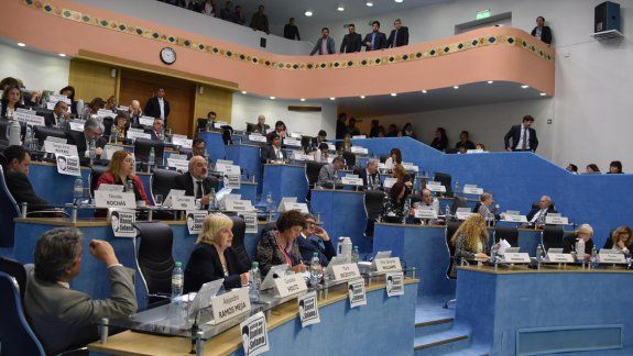 En el Parlamento rionegrino el tratamiento de la utilidad pública de tierras de los asentamientos podría derivar rápidamente en una ley de expropiación.