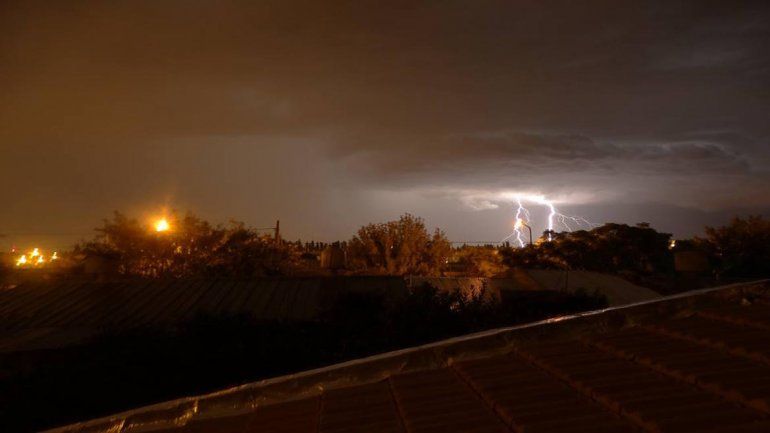 Así captaron la tormenta que azotó a la ciudad
