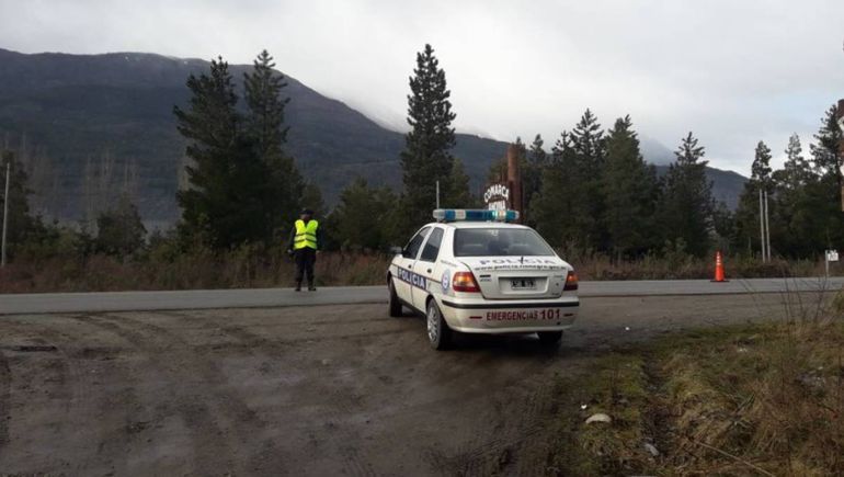 El Bolsón: conductor le fracturó los dedos al inspector de tránsito que lo multó