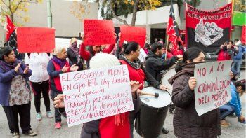 organizaciones marcharon para pedir incremento en la asistencia social