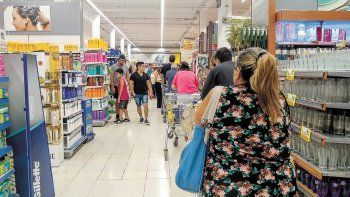 supermercados de la ciudad acordaron reduccion horaria