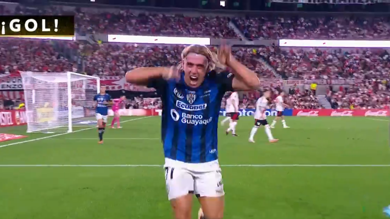 Spinelli le volvió a anotar a River.