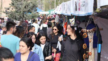 con gran atractivo se concreto la feria de los artesanos