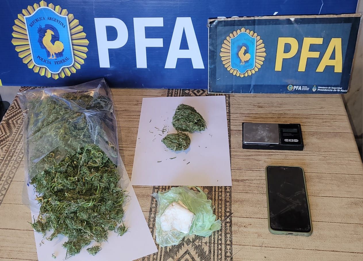 En el operativo, se incautó droga y se pudo poner término a un negocio de narcomenudeo.