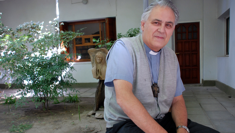 Un libro recorre la vida del obispo Marcelo Melani