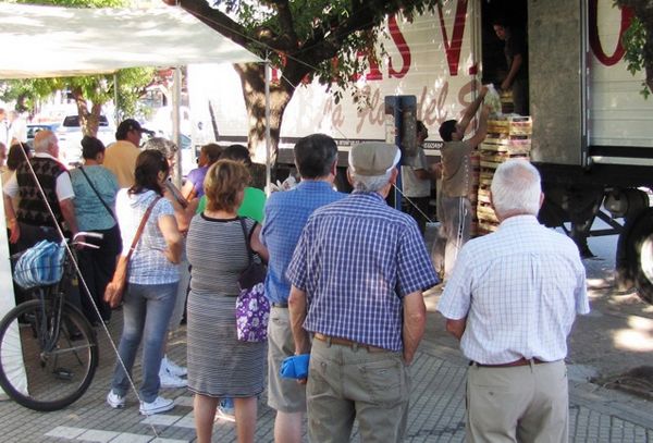 Segundo cargamento de “Frutas para todos”