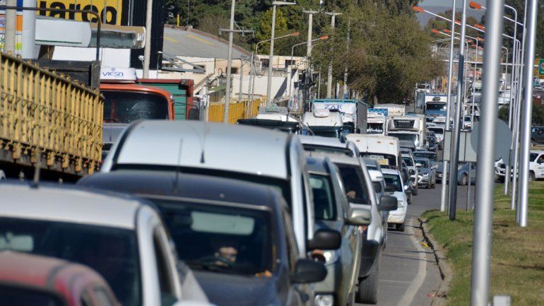 Así se vivió el primer día de caos de tránsito en los puentes