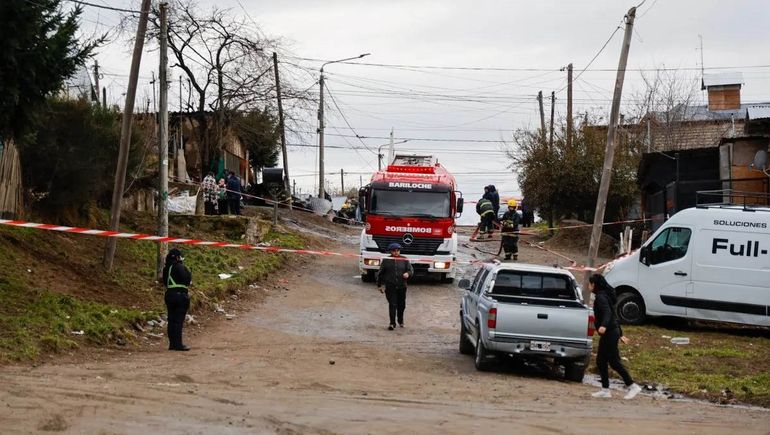 Durante la mañana de este domingo continuaban realizándose pericias en el lugar de la tragedia. Durante la mañana de este domingo continuaban realizándose pericias en el lugar de la tragedia.