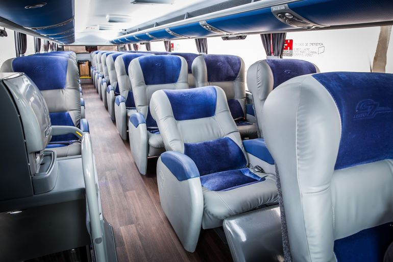 La mujer le pidió ayuda al conductor del colectivo, que dio aviso inmediato al personal policial para su detención. La mujer le pidió ayuda al conductor del colectivo, que dio aviso inmediato al personal policial para su detención.